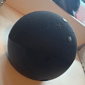 Black Alexa Echo Dot